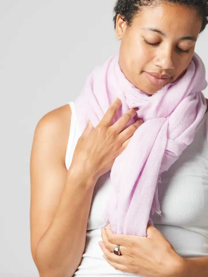 Cashmere Travel Scarf In Blush Pink