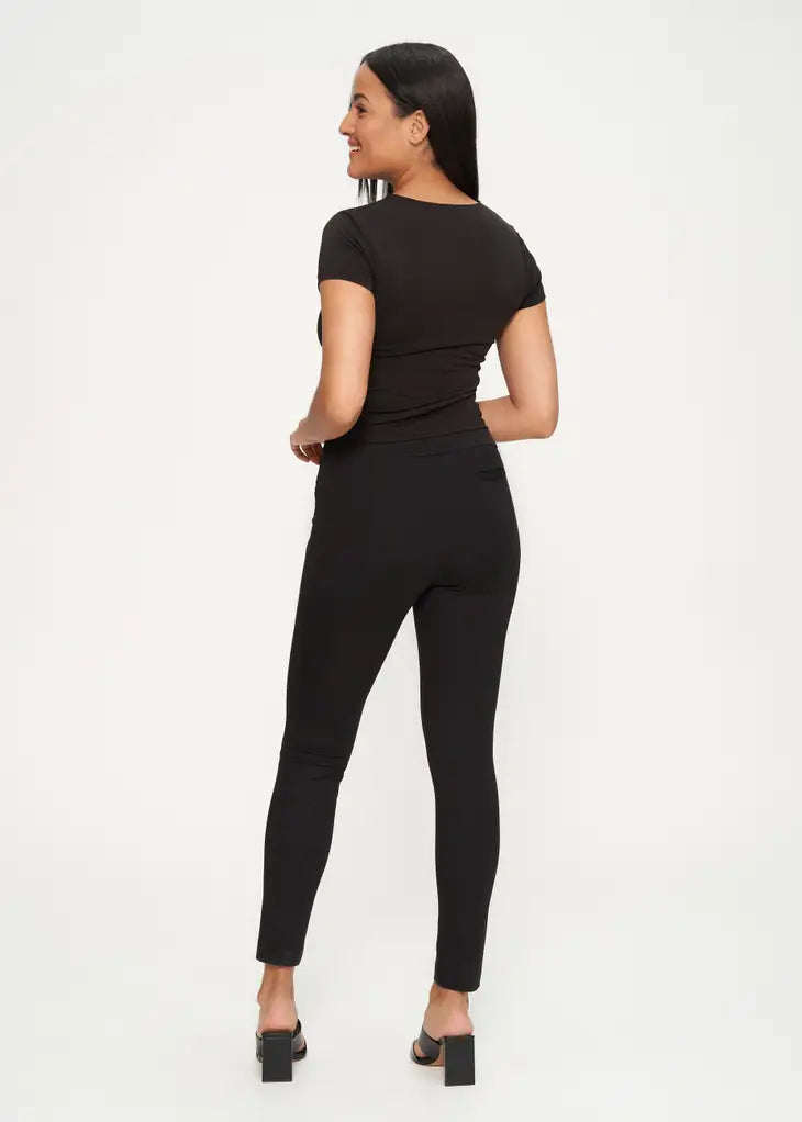 Black Ponte Skinny Pant